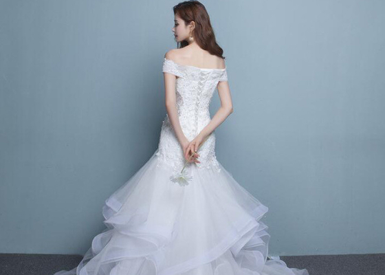 Elegant Off The Shoulder Mermaid Wedding Dress / Unique Lace Mermaid Trumpet Wedding Dress